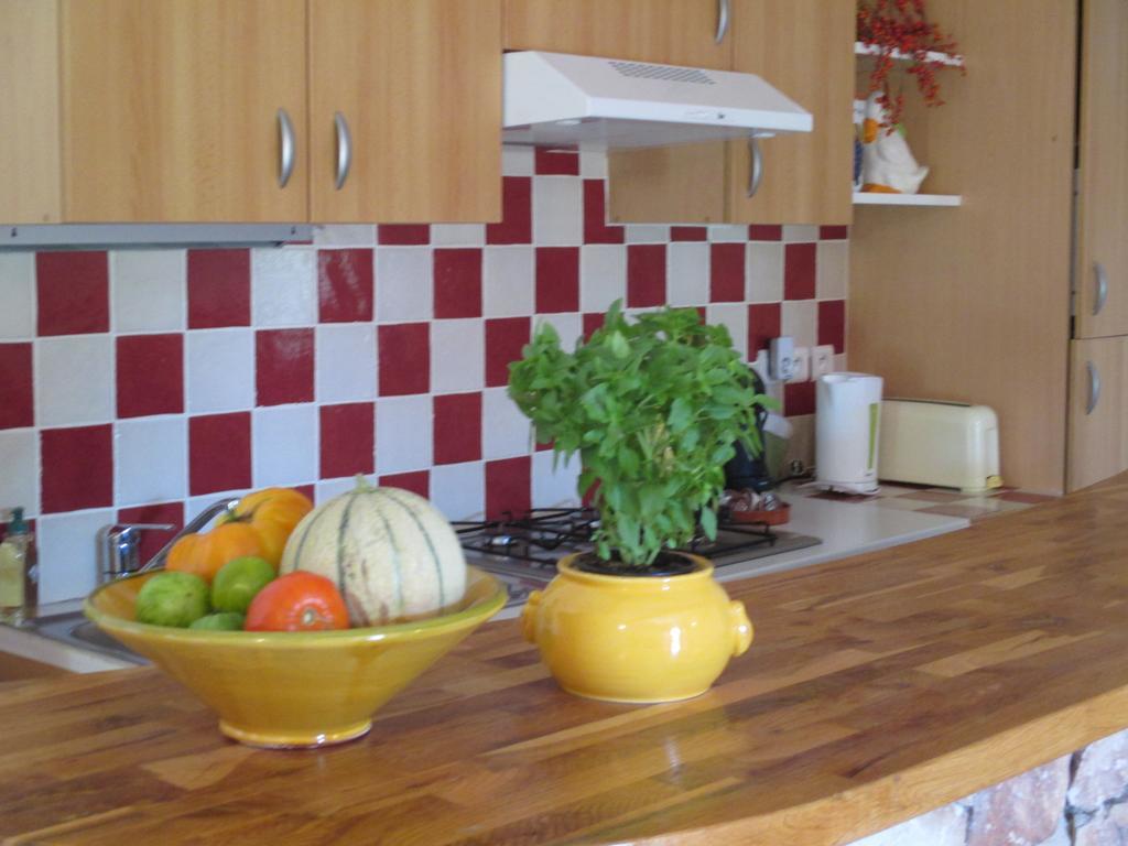 Petit Gite De Provence Мазан Екстериор снимка